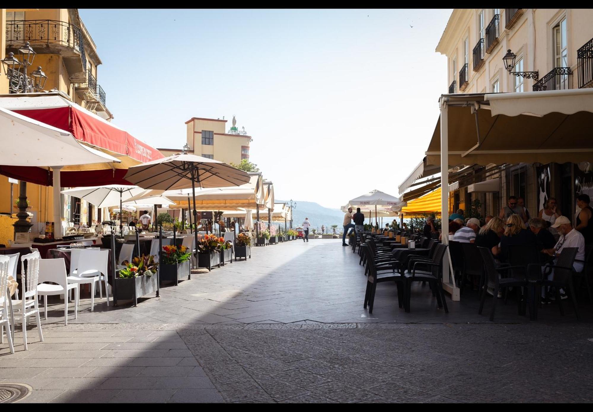 Gli Scacchi Apartments-King-Centro Storico Pizzo Exterior photo